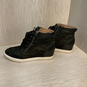 Linea Paolo boots